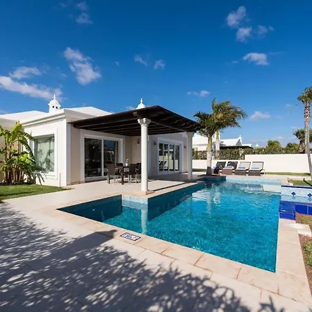 Willa Puerto Del Carmen Sleeps 6 Pool Air Con Wifi Puerto del Carmen (Lanzarote)